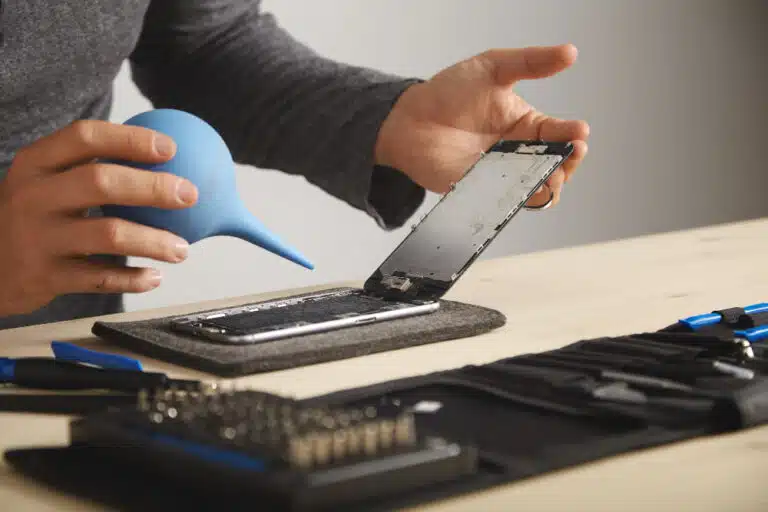Réparation et reconditionnement de smartphones : une solution complète en Belgique