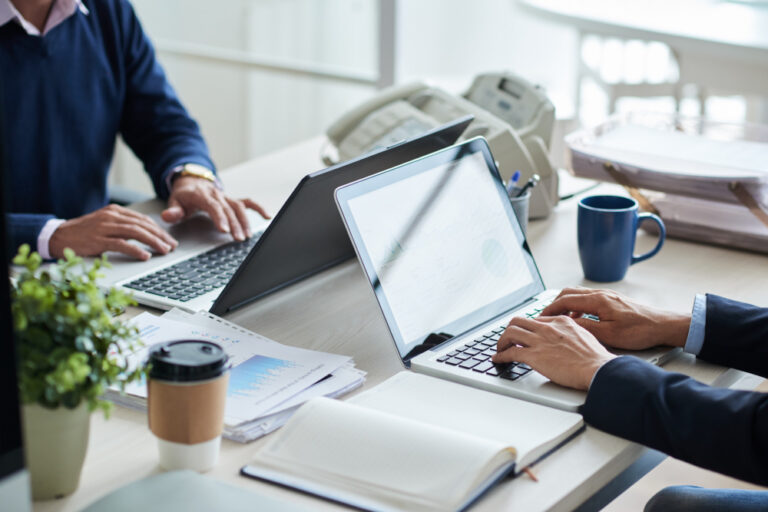 Maintenance et renouvellement : stratégies pour un ordinateur de bureau toujours performant Maintenance et renouvellement : stratégies pour un ordinateur de bureau toujours performant