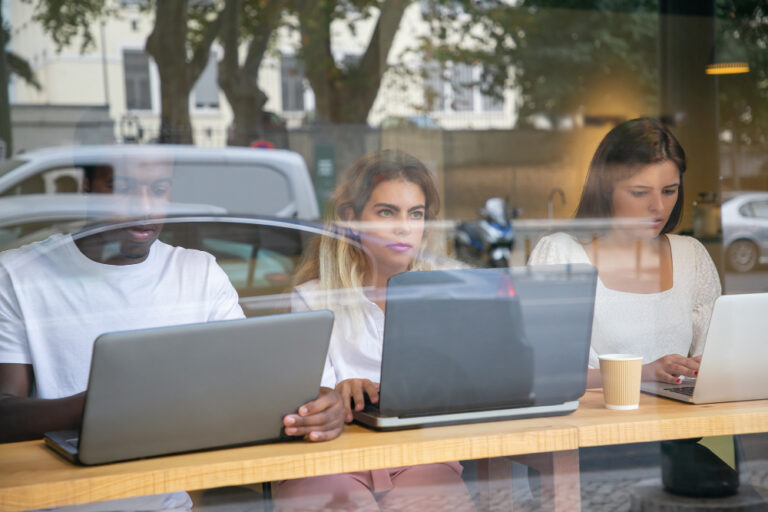 Responsables IT : et si la location de matériel informatique changeait la donne pour vous ?