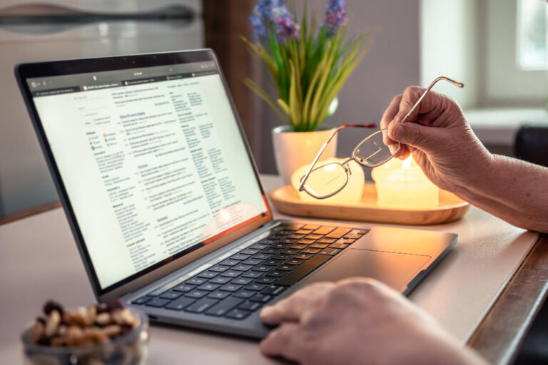 Facture en ligne : tout savoir sur l’obligation légale et les échéances Facture en ligne : tout savoir sur l’obligation légale et les échéances